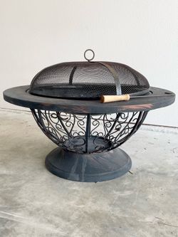 Sorbus 30” Fire Pit – Complete Set w/ Screen & Poker – MUST GO ASAP!