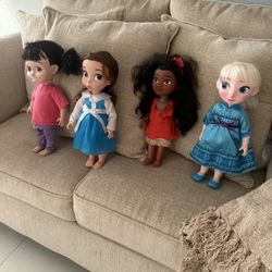 Beautiful girls Doll 