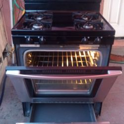 Stove / Estufa De Gas Amana ( Free Delivery 🚚