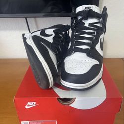 Size 9 - Nike Dunk High Black White
