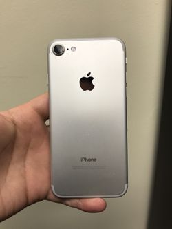 iPhone 7 32GB Factory Unlocked
