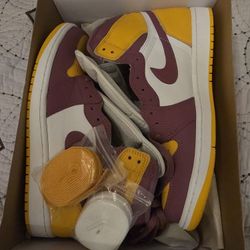 🆕️! NIKE Air JORDAN  SIZE 10