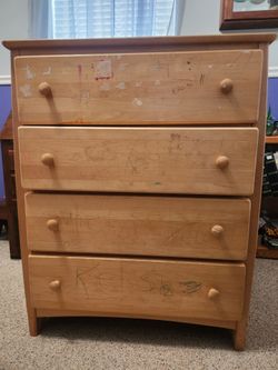 Dresser