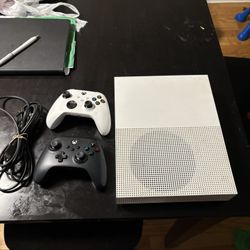 Xbox One S Consol