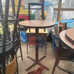 Bar Stools N Tables