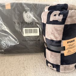Victorias Secret Bag And Sherpa Blanket 