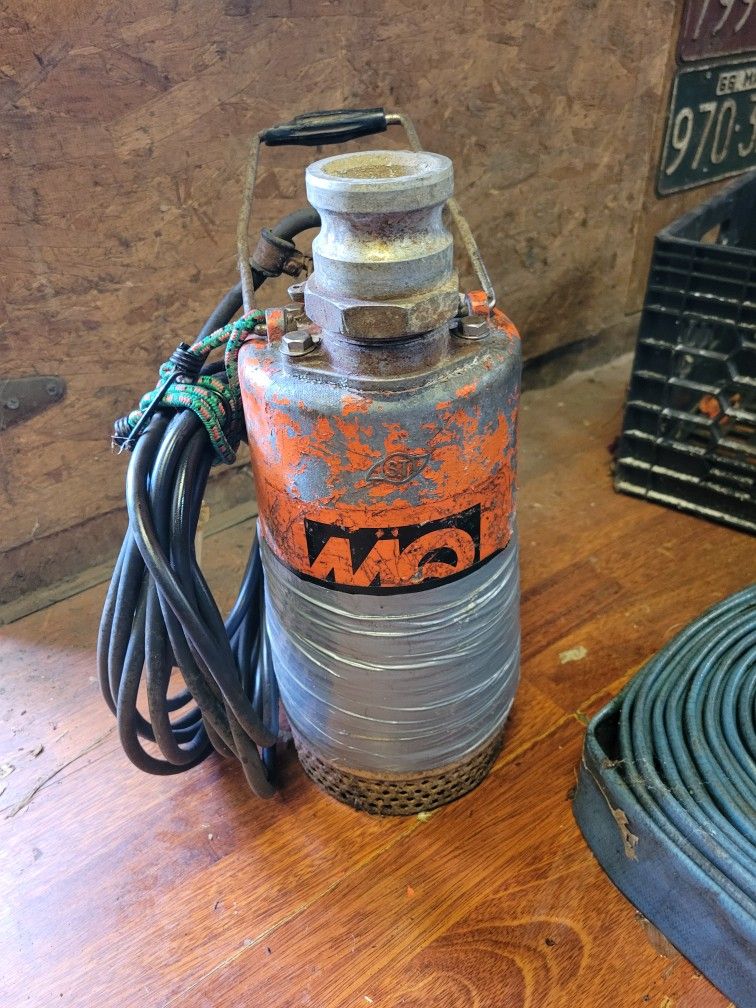 Heavy-Duty Water Pump and Hose