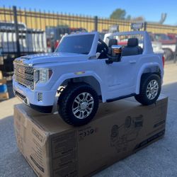 24V Licensed GMC Kids Ride On Truck With Remote/Self Control