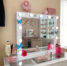 ✨🪞Hollywood-style mirror! Includes LED light bulbs 🔌