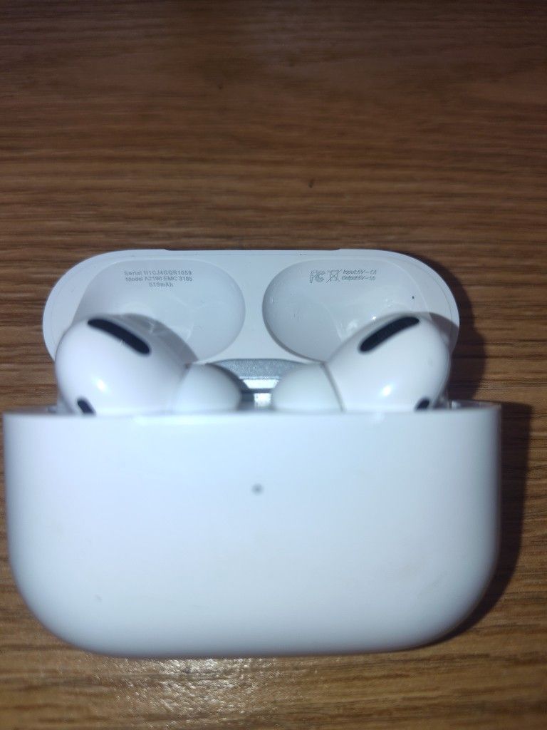 AirPods Pro (Lighting-C)