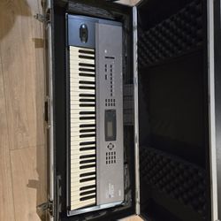 Estoy Bendiendo Este Korg N364 EN BUENAS CONDISIONES YA NO LO NESECITO  PIDO $900  CON TODA LA CAJA