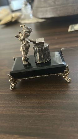 Silver On Onyx