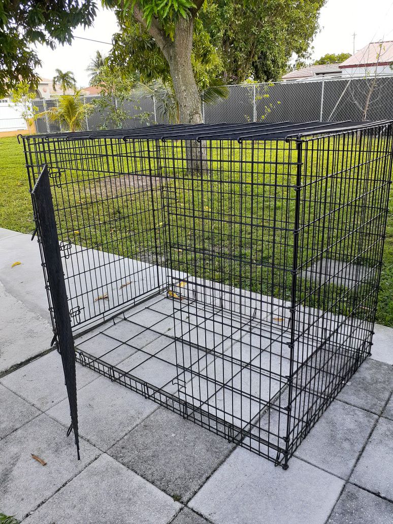 LARGE DOG CRATE / KENNEL 2 doors