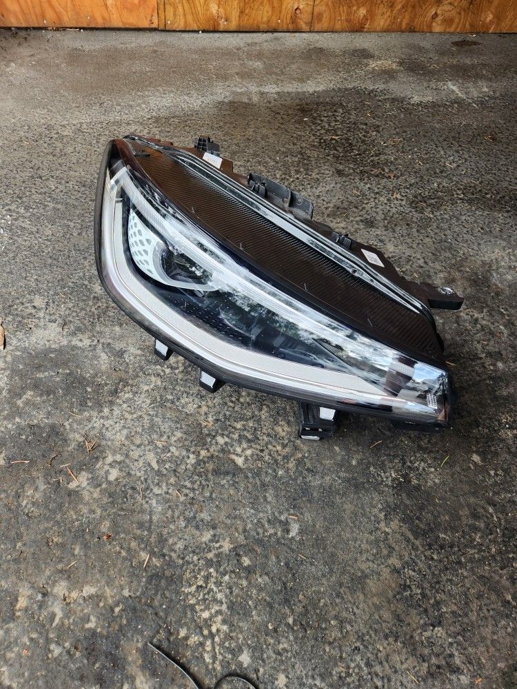 Vw Id.4 Headlight Right Side OEM