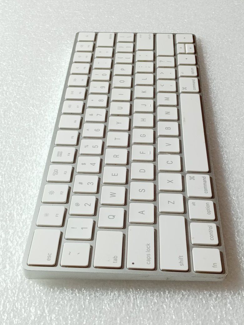 Apple Magic Keyboard. A1644