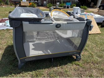 Graco pack and play