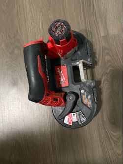 Milwaukee Bandsaw m12