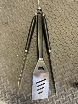 BBQ Tongs and spatula