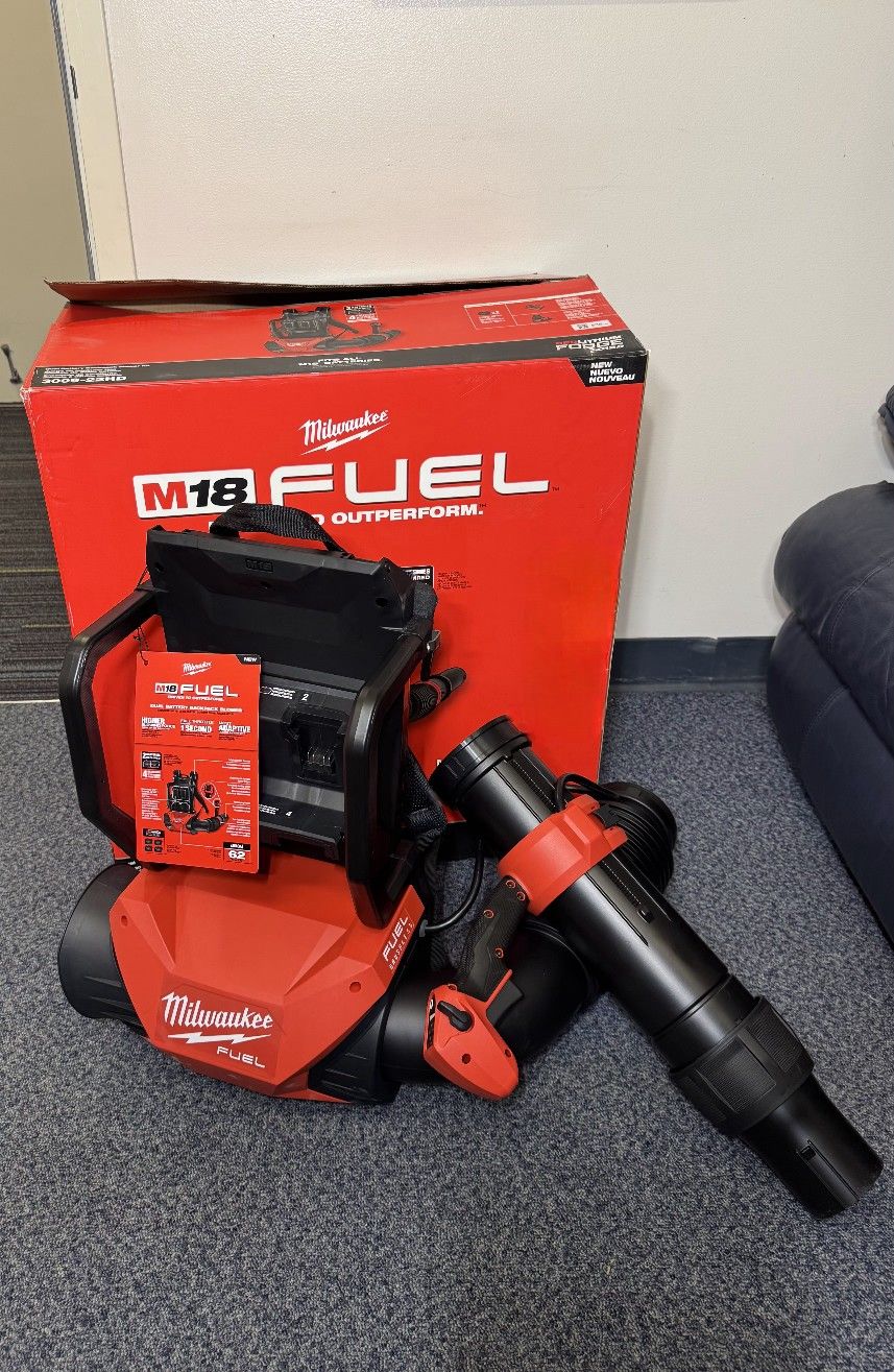 M18 FUEL Backpack Blower (Battery-Powered)