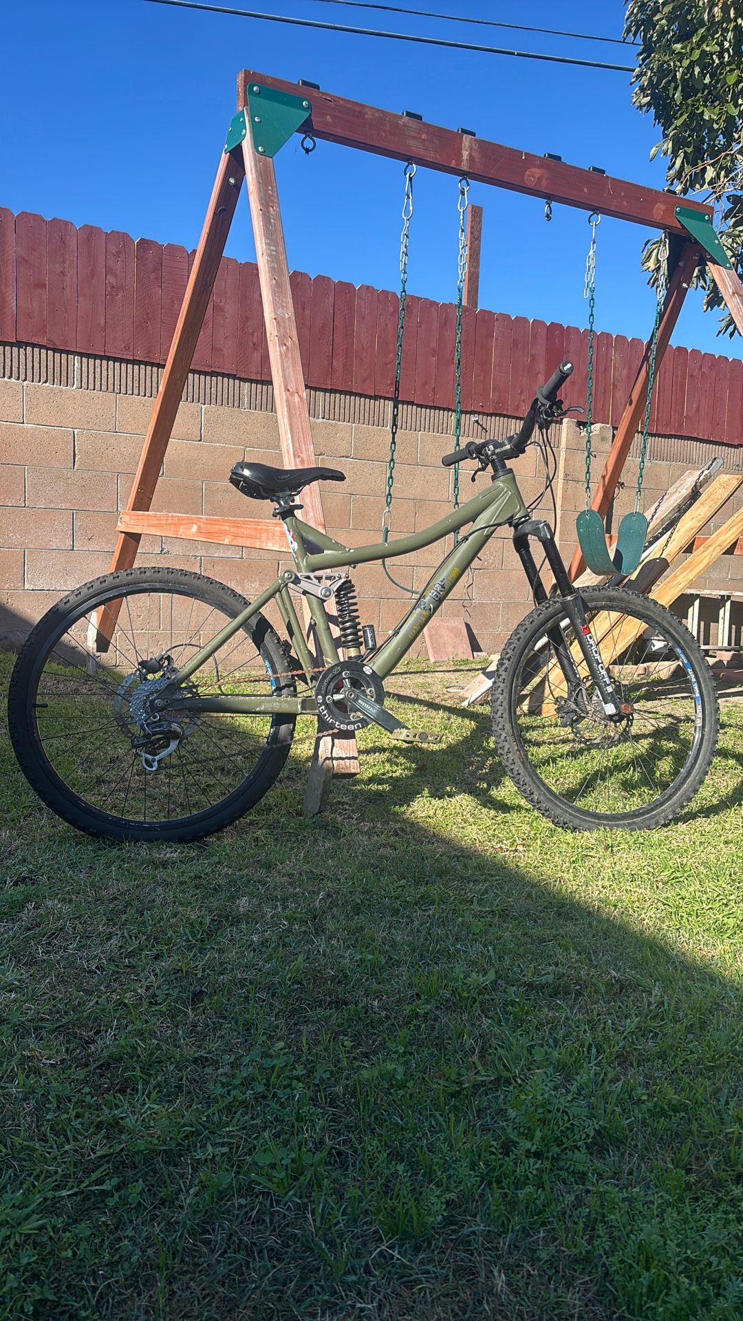 Free 2008 Iron Horse 7.5 Full Suspension Mountain Bike