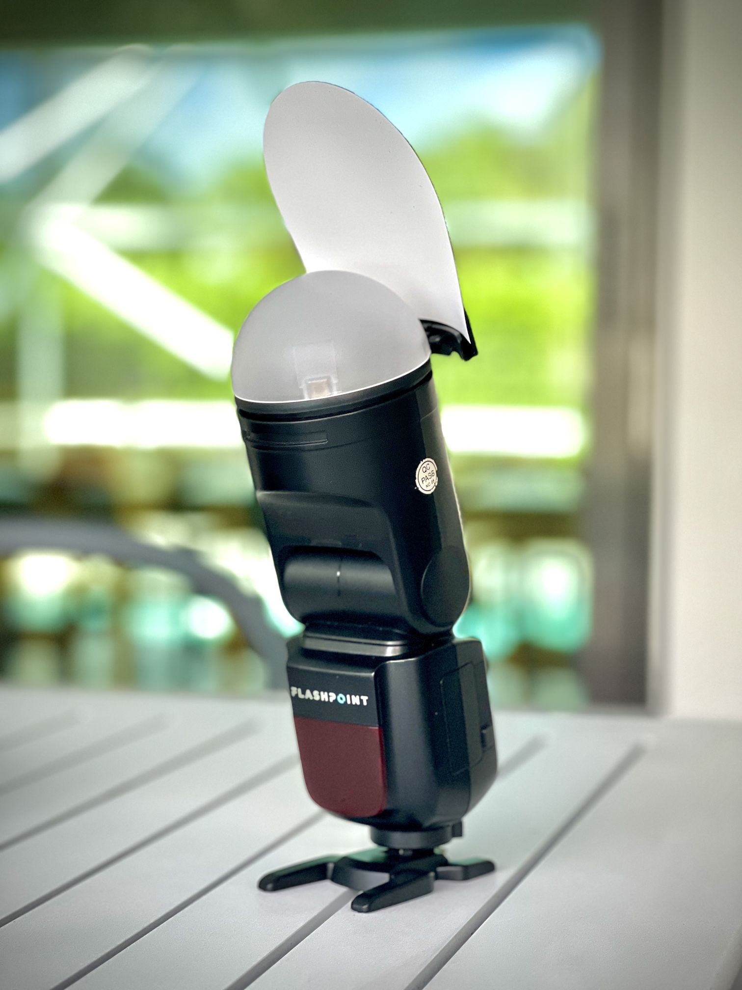 Round Head TTL Flash Godox V1 With Kit