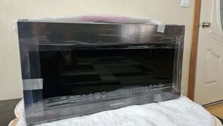 Samsung 30" 2.1 cu. ft. Over-The-Range Microwave with Sensor Cook and Precise Glass Controls - Fingerprint Resistant Black Stainless Steel