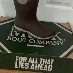 Muck Boots Size 8