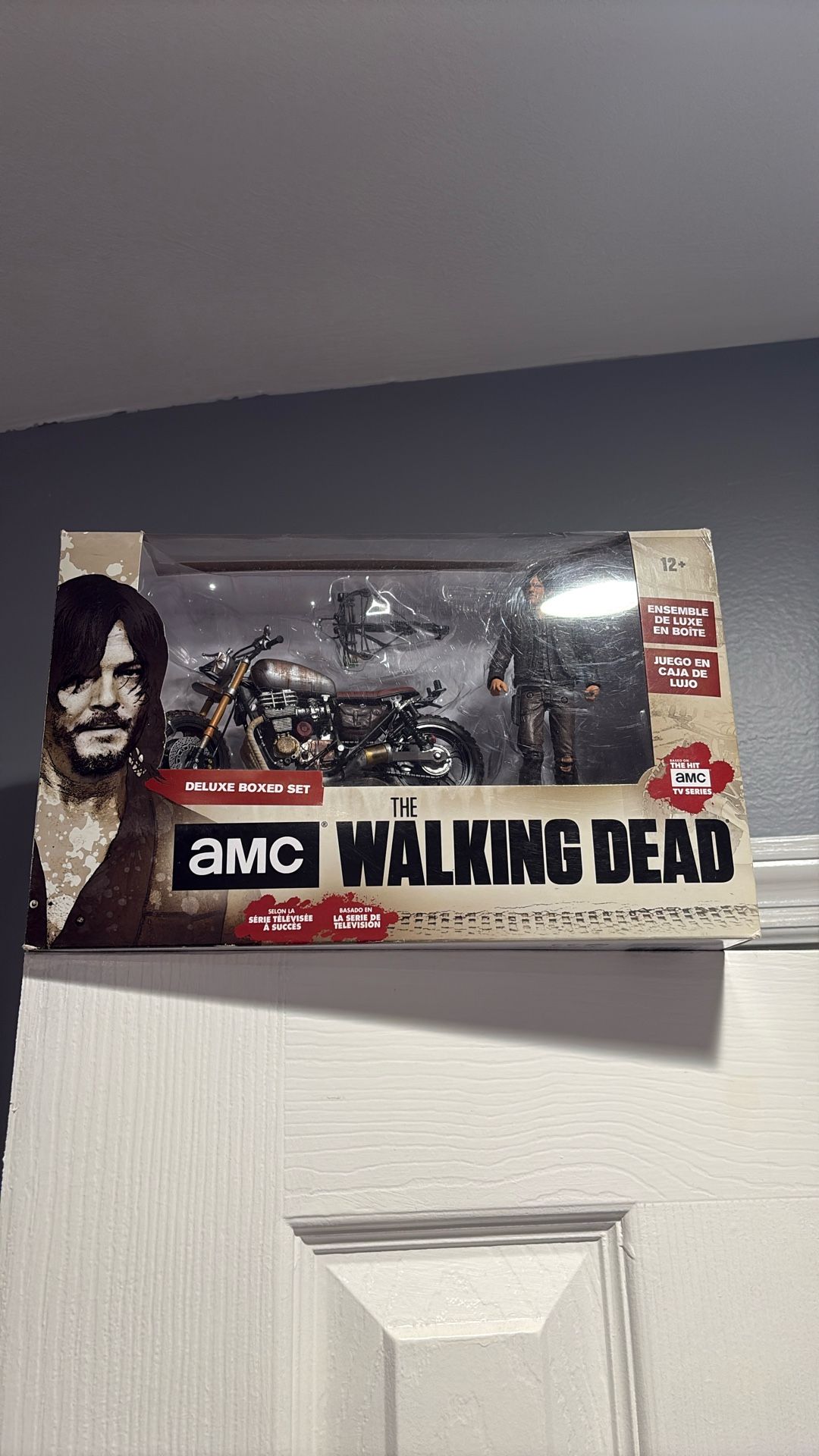 Walking Dead Exclusive Figure