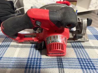 Milwaukee Fuel Brushless Circular Saw