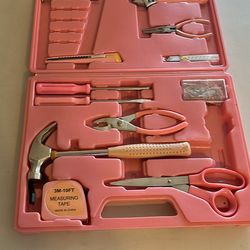 This item is a vintage Selsi 3x28 sports glasses binocular, often used as opera glasses.  Brand: Selsi Magnification: 3x Objective Lens Diameter: 28mm