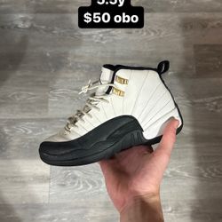 Jordan 12 "Taxi" Size 5.5y