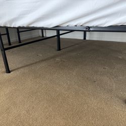 ZINUS Rumi metal bed Frame 14in Full Size