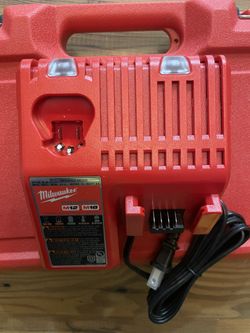 New Milwaukee M12 and M18 12-Volt/18-Volt Lithium-Ion Multi-Voltage Battery Charger