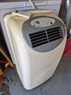 9,000 BTU FRIGIDAIRE PORTABLE A/C Unit +Remote-Excellent Condition!