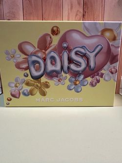 Daisy Marc Jacob’s gift set!
