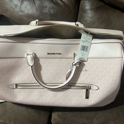 Michael KoRs XL Duffle Bag For Traveling! 