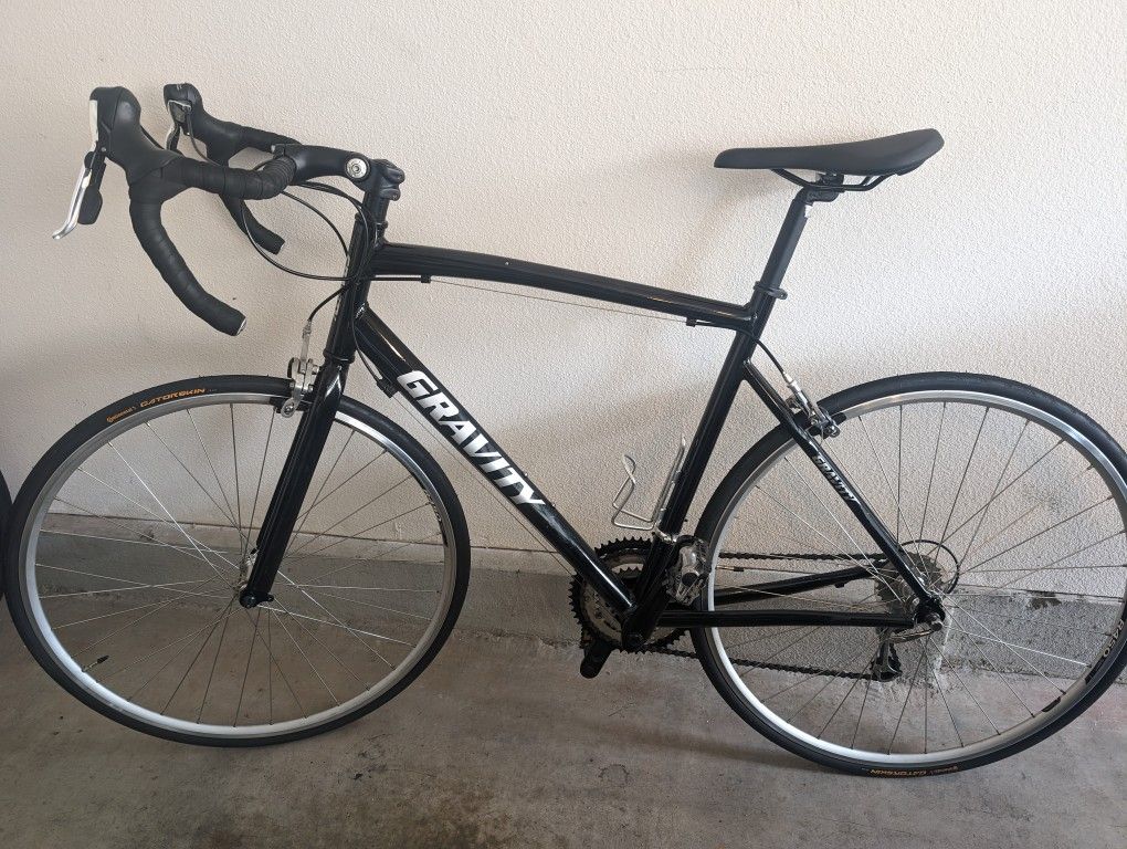 Road bike 53.5cm