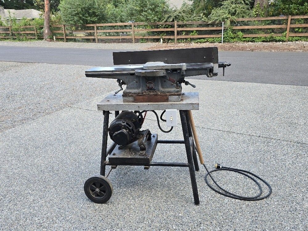 Vintage 40s/50s Delta Rockwell (Milwaukee) 6" Jointer Model 37-207 + Stand