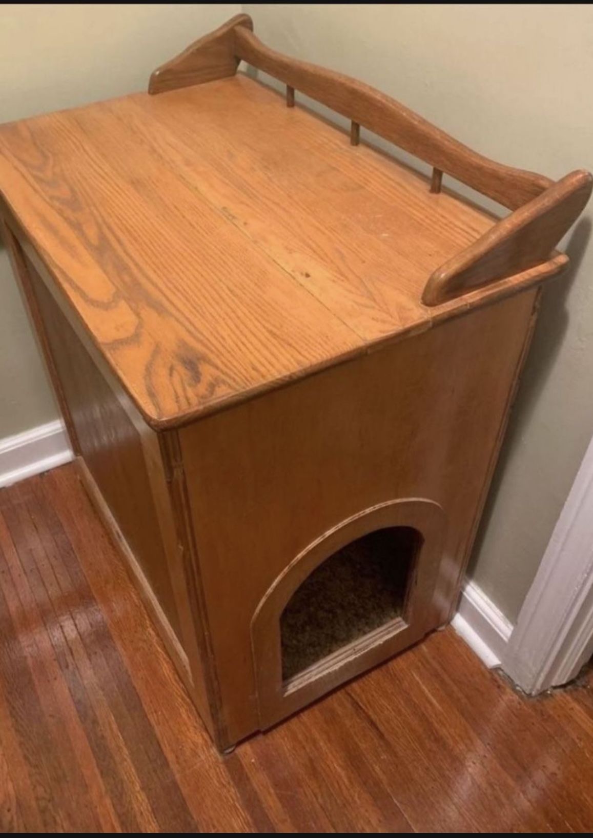 Decorative Cat House Litter Box