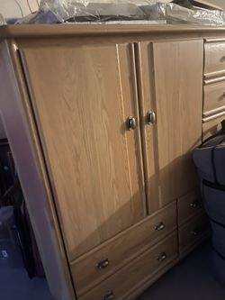 Dresser And Two Night Stands