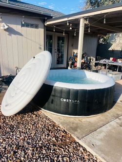 CosySpa 6 Person Portable Hot Tub