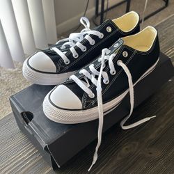 Converse Black