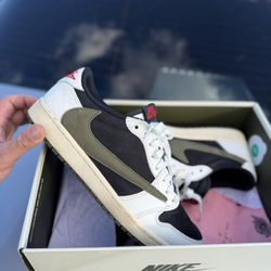 Travis Scott 1s And AMM Jordan 5