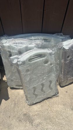 Sturdy plastic baby gate