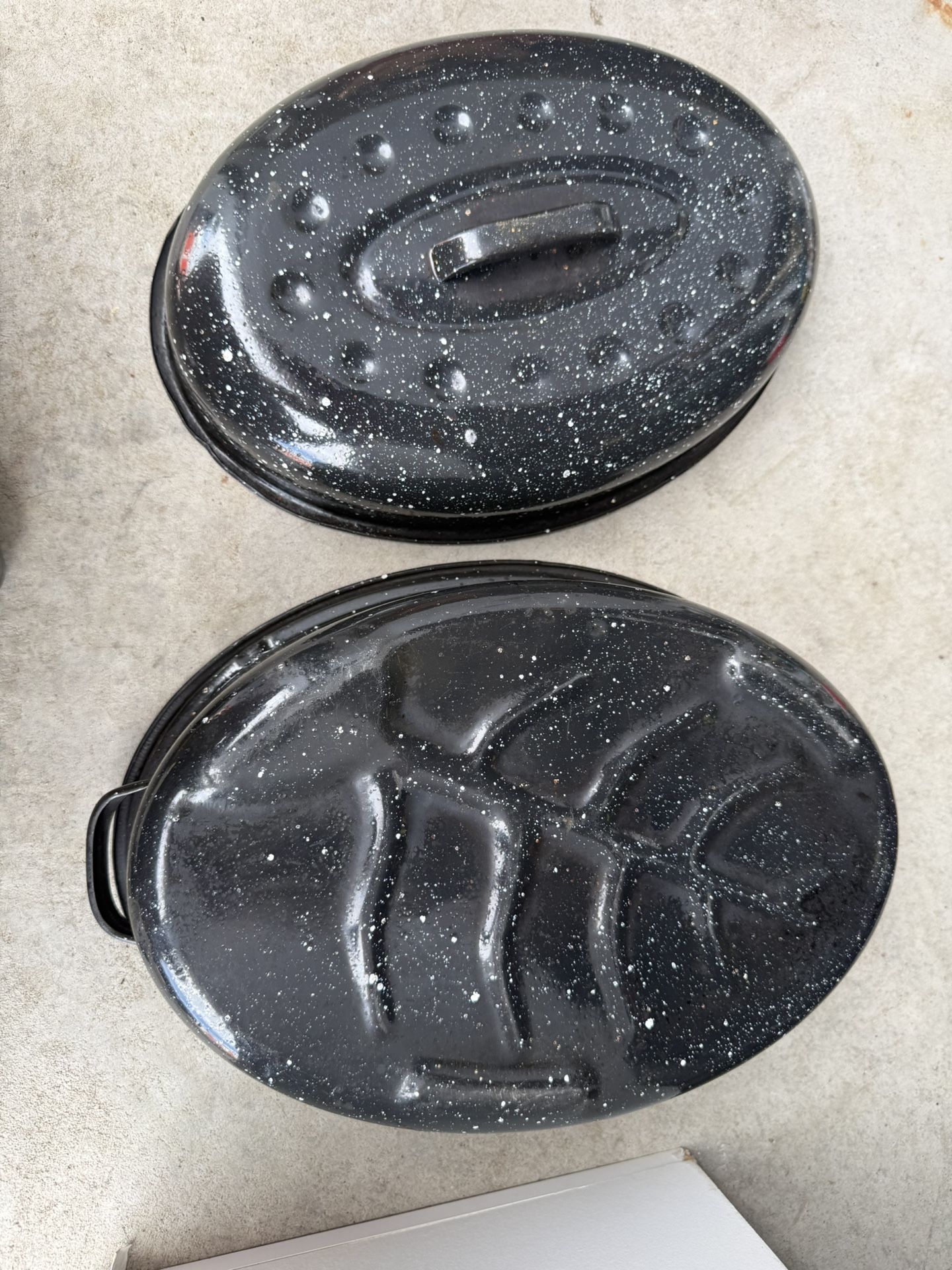 Vintage Black White Speckled Enamel Oval Roasting Pan With Lid
