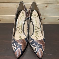 BNWOT Sam Edelman brown snake print pumps in size 6
