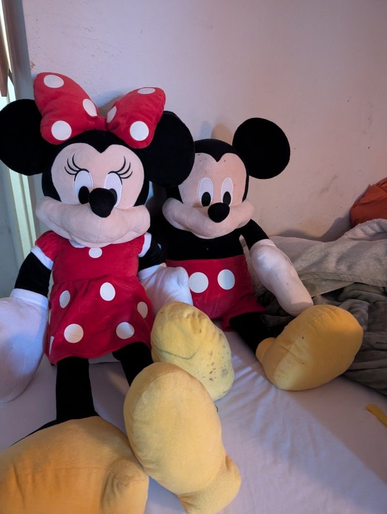 Disney Mine Mouse And Mickey
