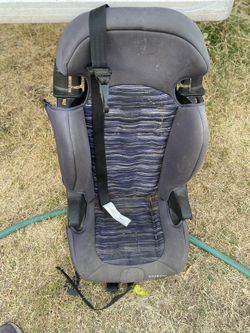 Used Booster Seat/Seatbelt Positioner 