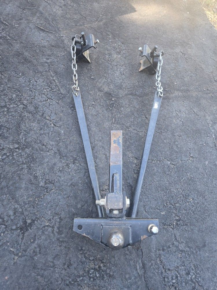 CURT 17063 Round Bar Weight Distribution Hitch 2 5/16 ball