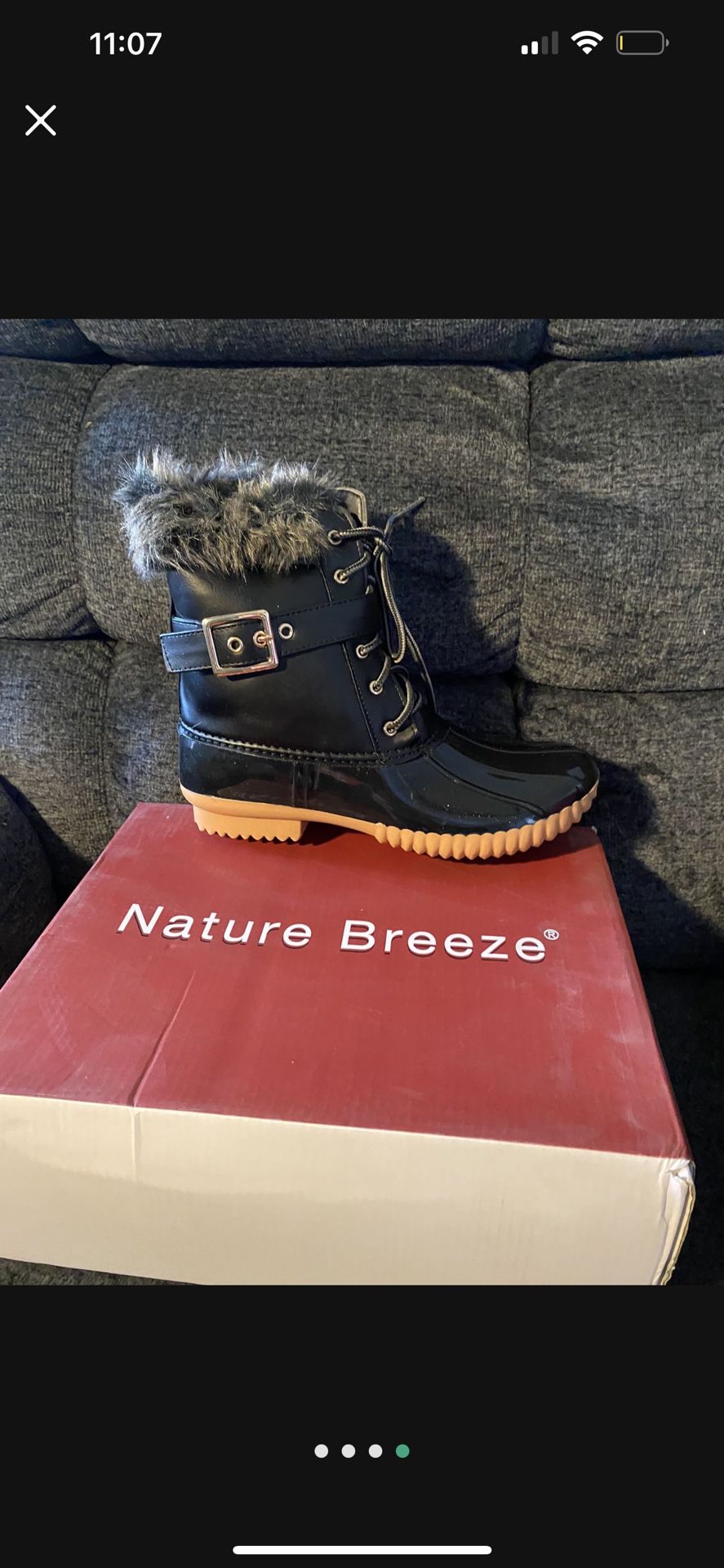 Size 7 Snow Boots 